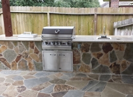 Outdoor Kitchen