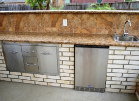 Outdoor Kitchen