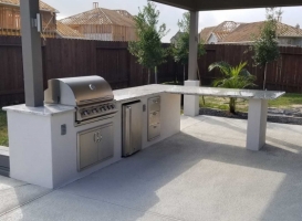 Outdoor Kitchen