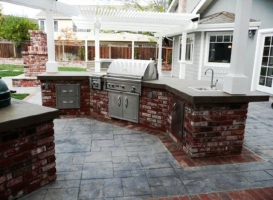 Outdoor Kitchen